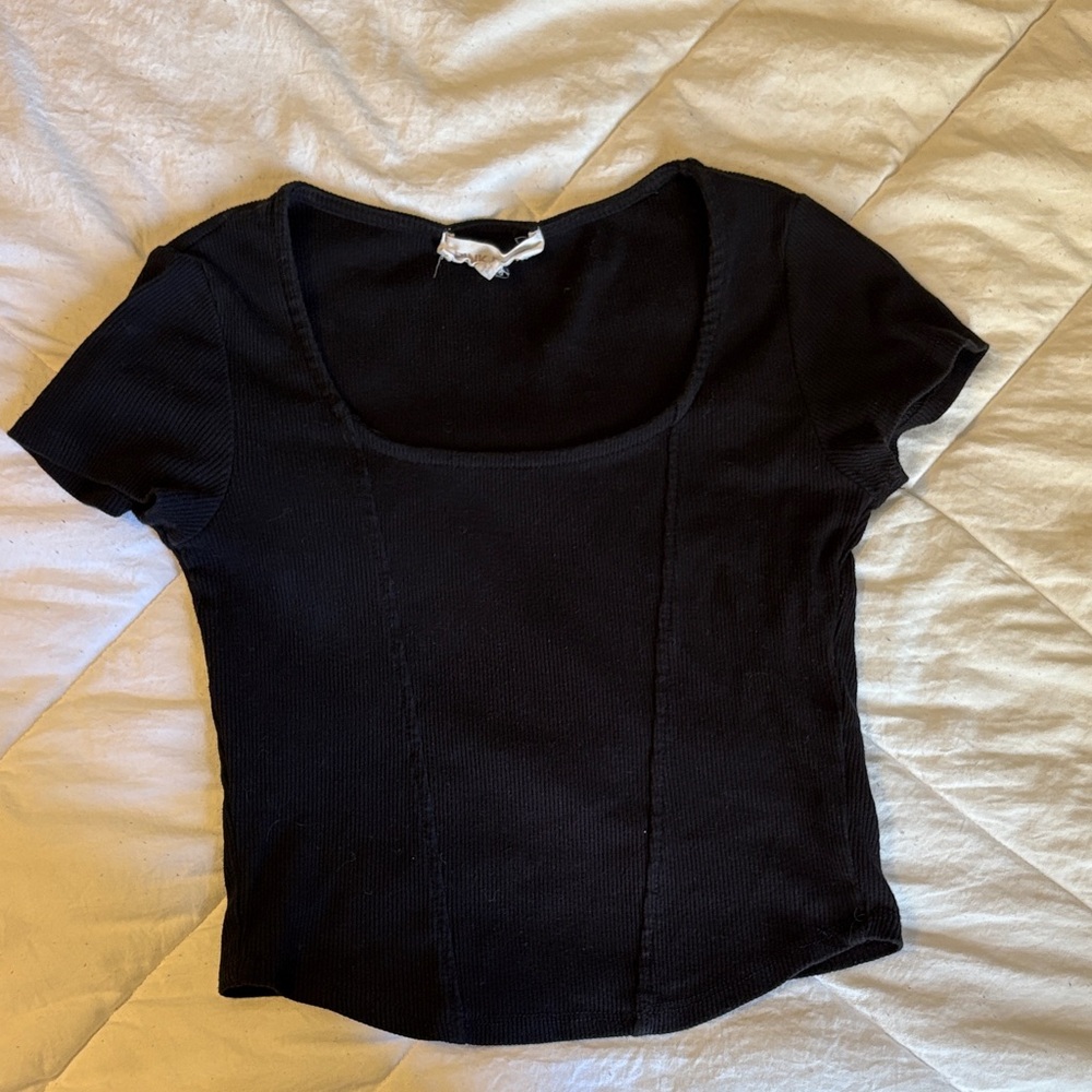 Black crop top